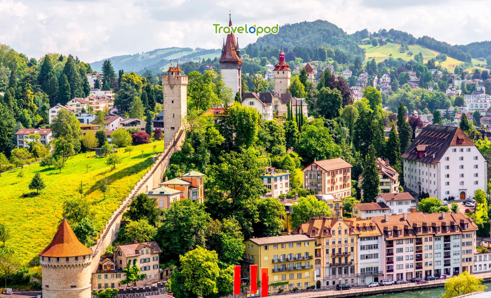Explore the Old Towns of Bern and Lucerne