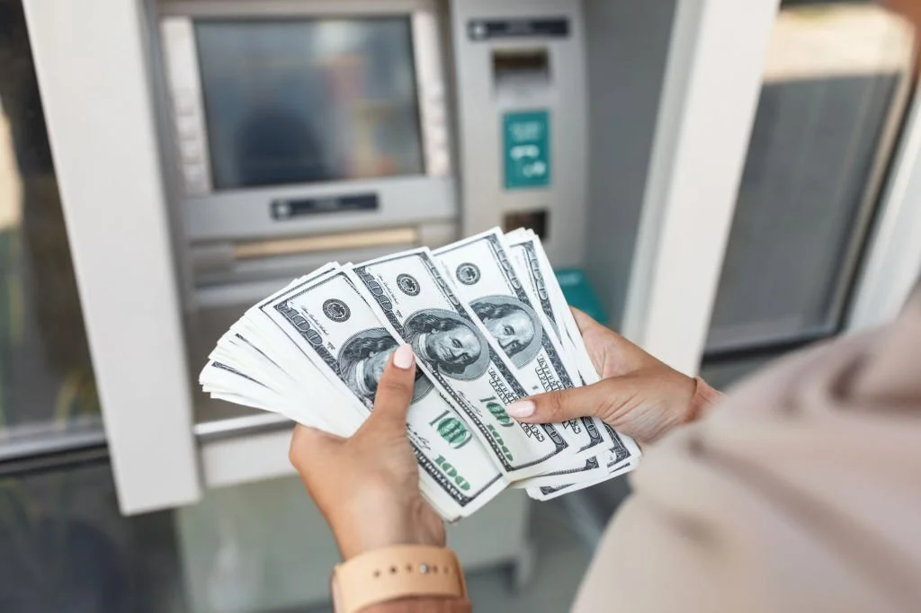 What You Need to Know About the Limits on Cash You Can Bring to or From India