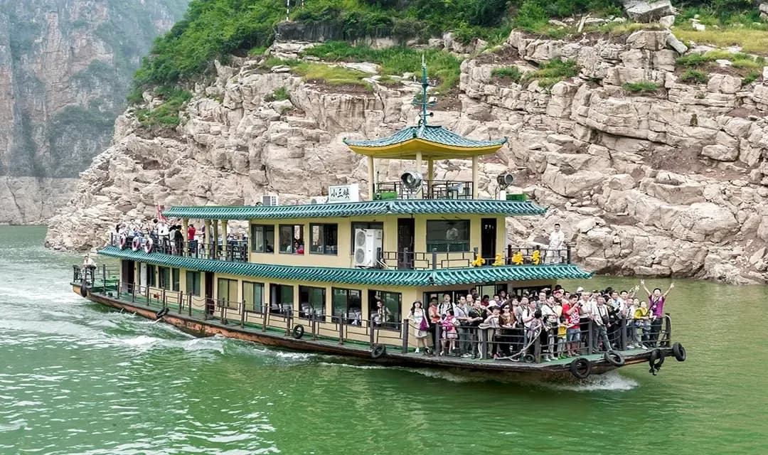 Beijing, Shanghai and The Yangtze River Cruise in Style